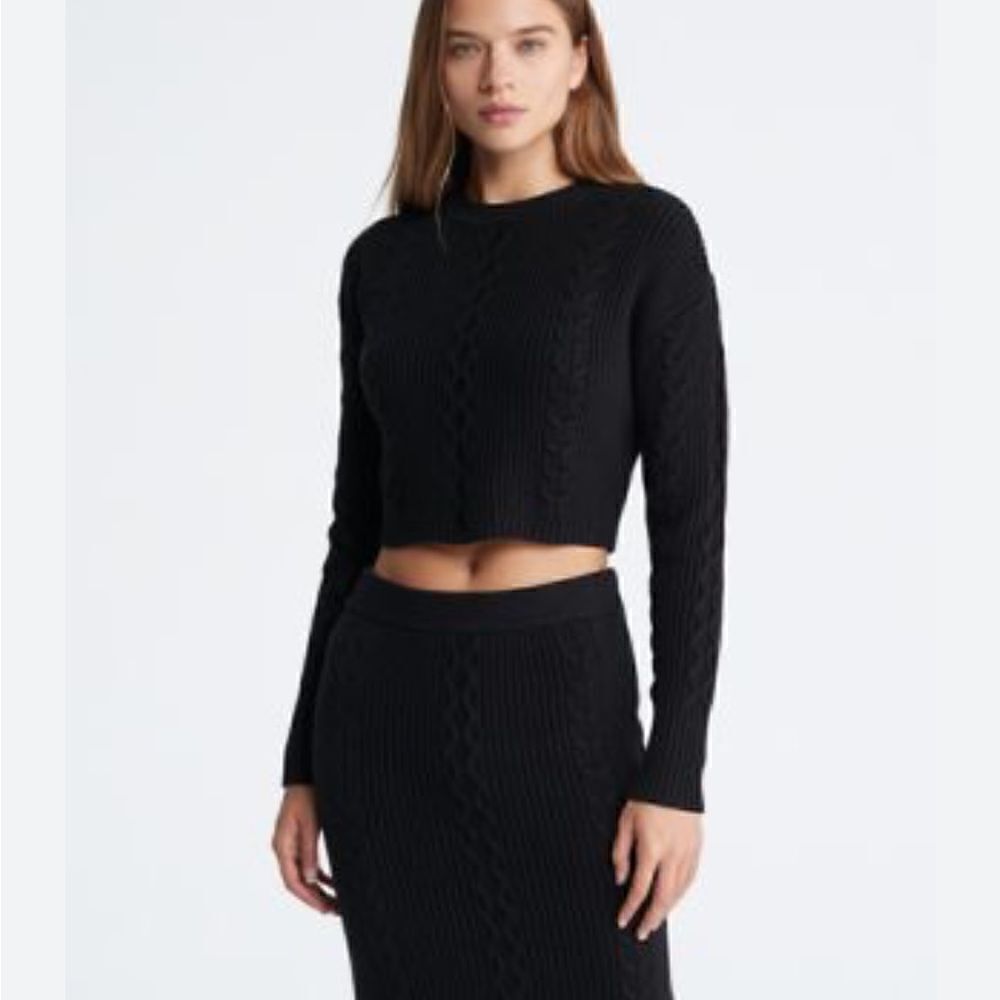CALVIN‎ KLIEN COZY CROPPED HI LOW SWEATER